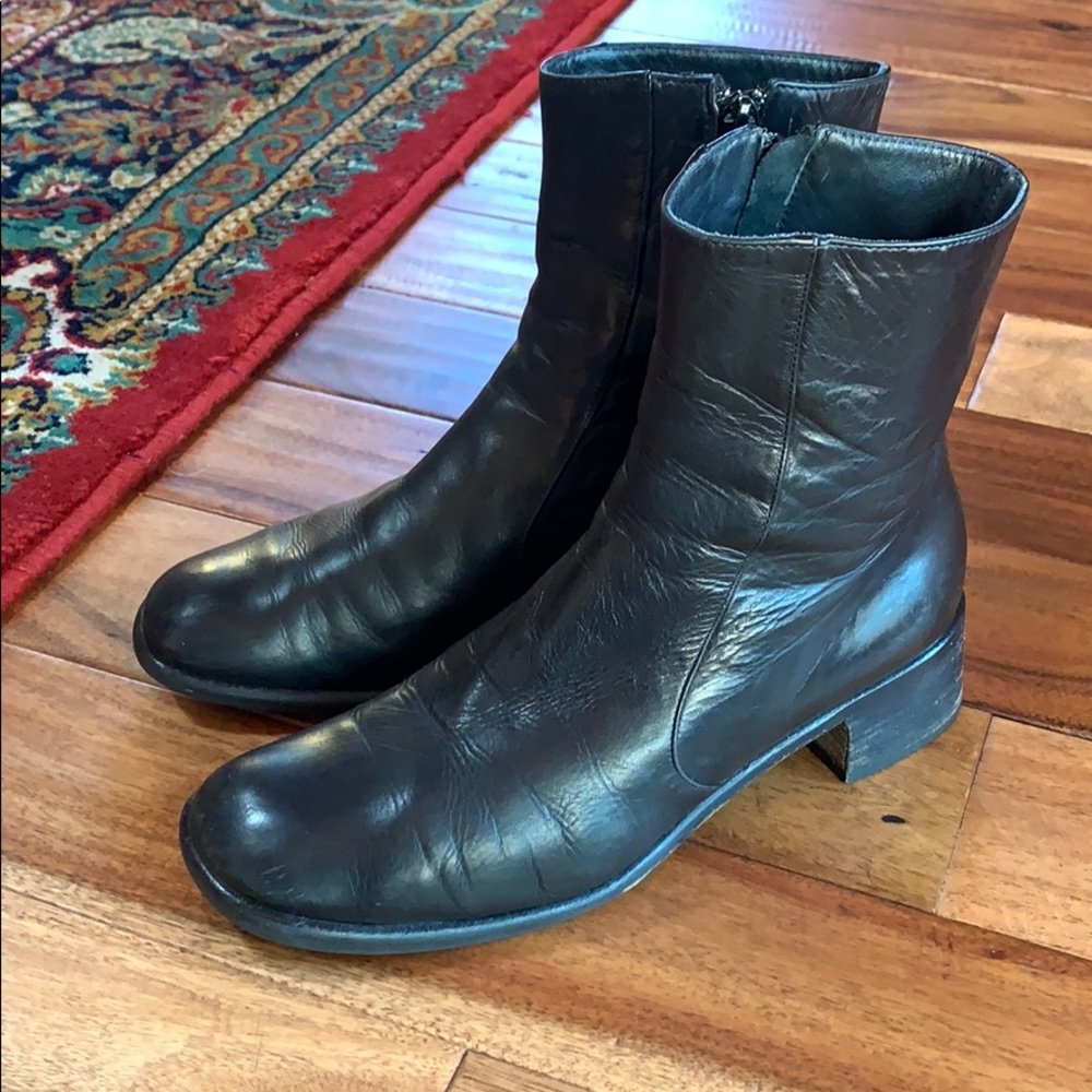 Black leather short boots